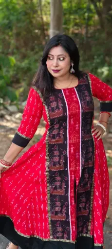 red with black gown